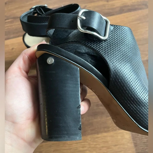 Vince Camuito Black Peep Toe Leather Heels - Picture 8 of 8